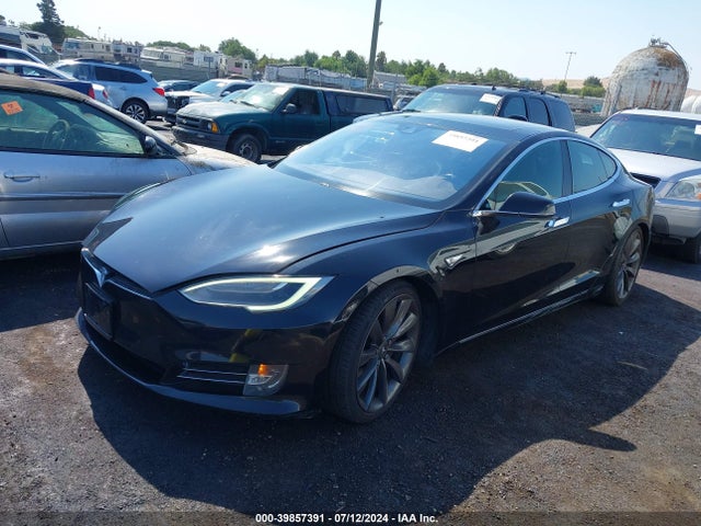 Tesla Model S 60/70/75/85 2016 5YJSA1E13GF155263 Image 2