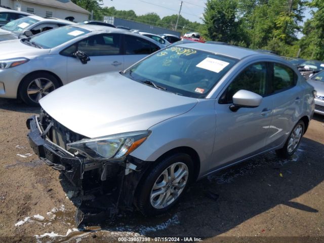 3MYDLBYV3HY154435 Toyota YARIS IA