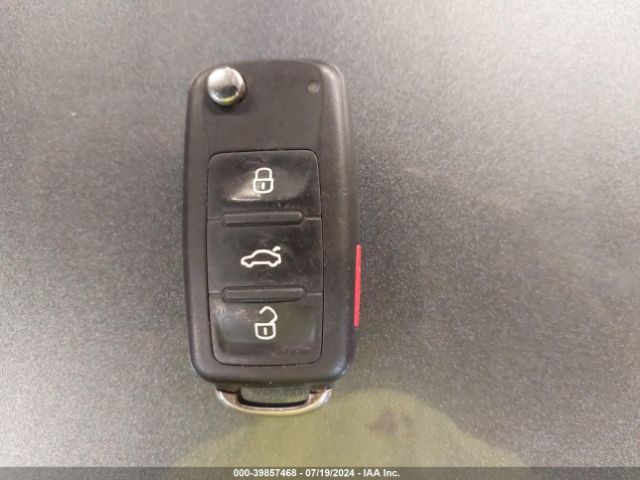 3VW4T7AJ8GM230043 Volkswagen Jetta 2.0t Gli Se
