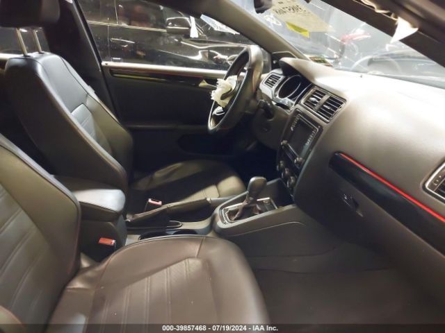 3VW4T7AJ8GM230043 Volkswagen Jetta 2.0t Gli Se