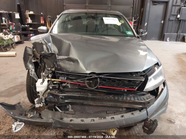 3VW4T7AJ8GM230043 Volkswagen Jetta 2.0t Gli Se