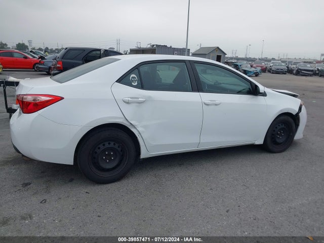 Toyota COROLLA LE 2018 2T1BURHE0JC073278 Image 13
