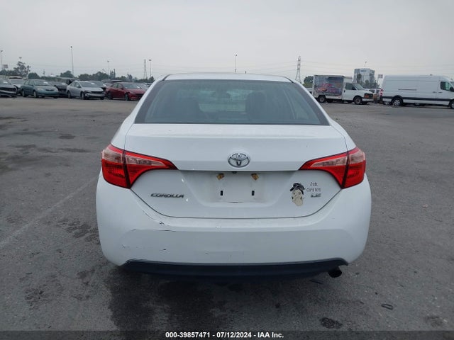 Toyota COROLLA LE 2018 2T1BURHE0JC073278 Image 16