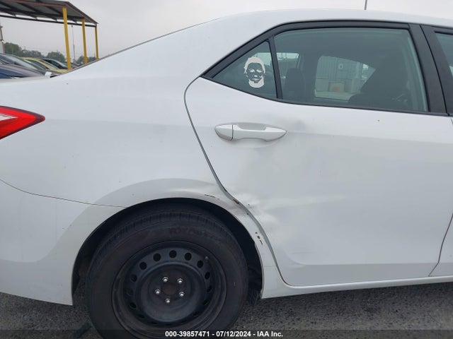 Toyota COROLLA LE 2018 2T1BURHE0JC073278 Image 18
