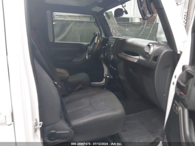 1C4HJWDG9JL904892 Jeep Wrangler Jk Unlimited Sport S 4x4