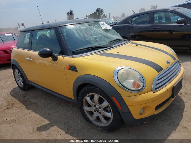 2007 MINI COOPER WMWMF33547TT53498 Photo 0