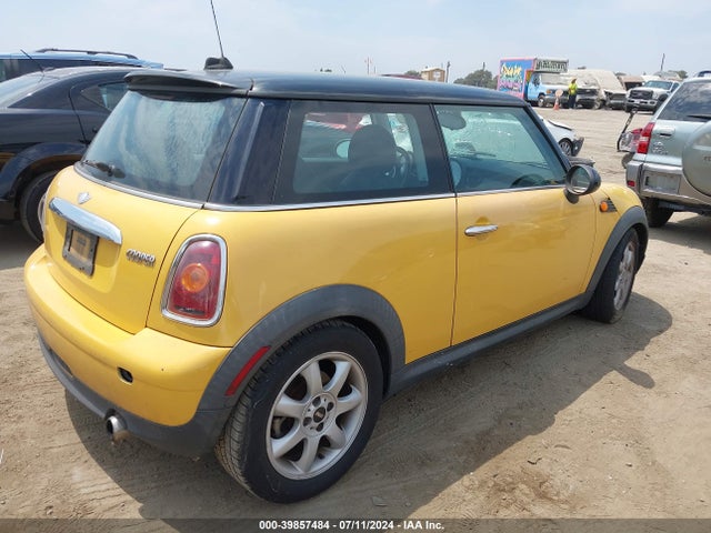 2007 MINI COOPER WMWMF33547TT53498 Photo 3