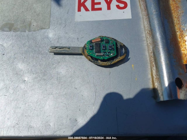 2005 MINI COOPER WMWRF33445TG12049 Photo 10