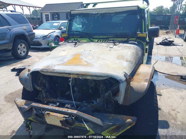 1C4BJWDG2HL503457 Jeep Wrangler Unlimited Sport 4x4