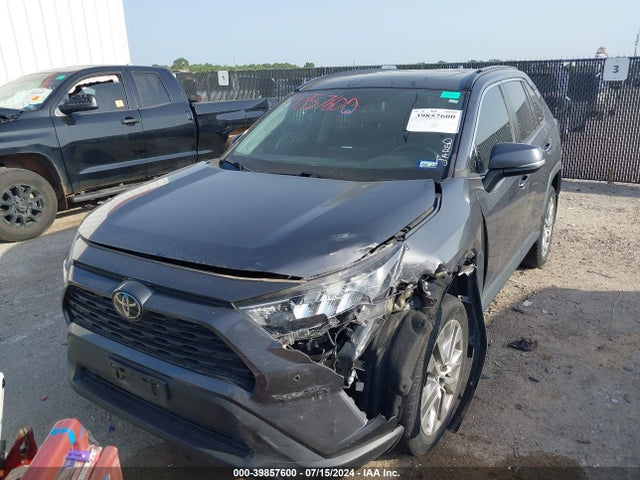 Toyota Rav4 Xle Premium 2019 2T3C1RFV4KW057348 Image 2