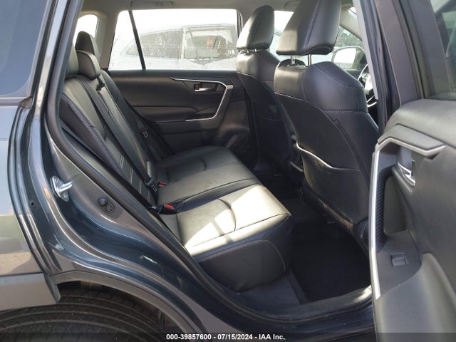 Toyota Rav4 Xle Premium 2019 2T3C1RFV4KW057348 Image 8