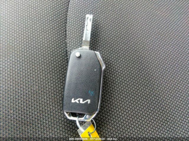 3KPF24AD3PE563879 KIA Forte Lxs