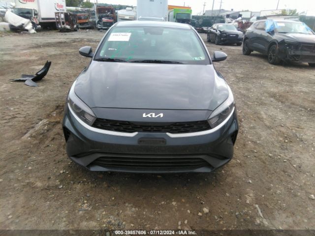 3KPF24AD3PE563879 KIA Forte Lxs