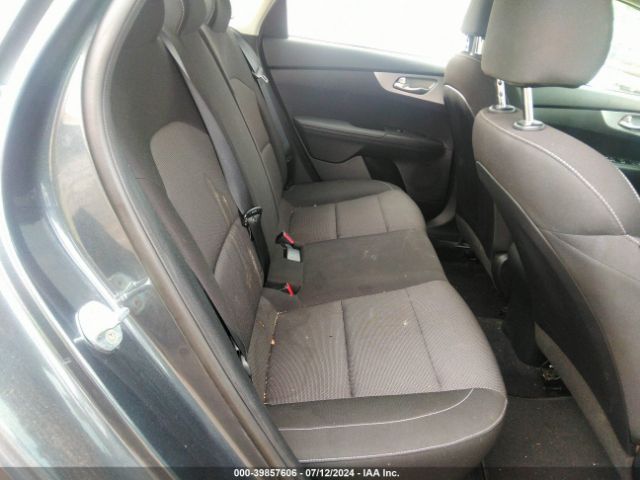 3KPF24AD3PE563879 KIA Forte Lxs