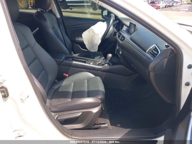 JM1GL1V57H1112820 Mazda Mazda6 Touring
