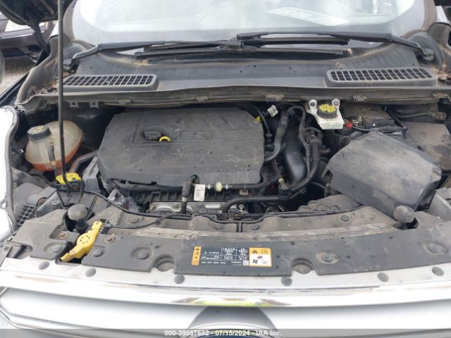 1FMCU9JD0HUE05878 Ford Escape Titanium