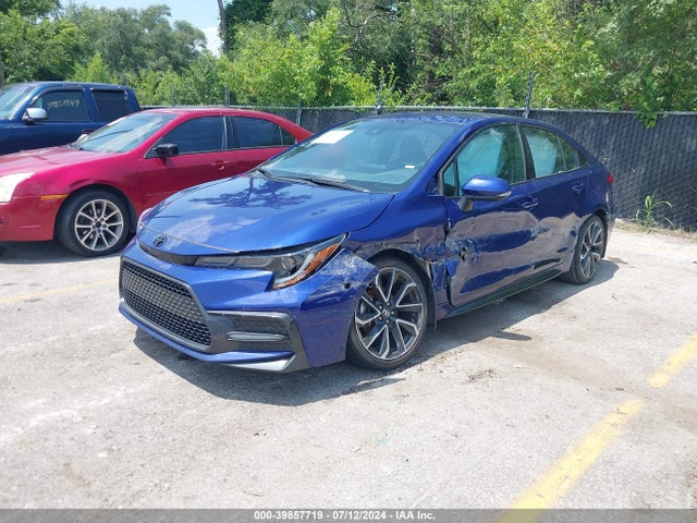 Toyota COROLLA SE 2022 5YFS4MCE9NP113972 Image 2
