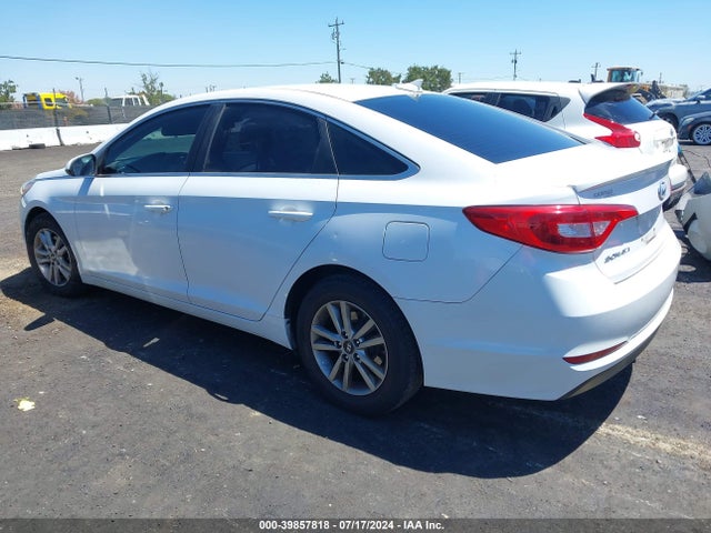Hyundai SONATA SE 2015 5NPE24AF3FH010589 Image 3