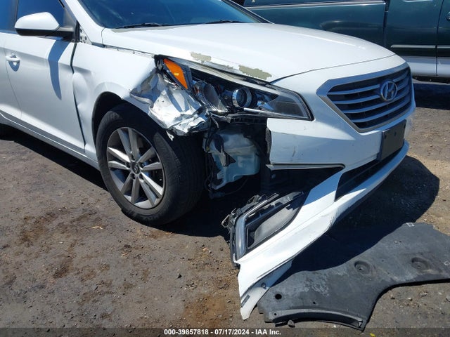 Hyundai SONATA SE 2015 5NPE24AF3FH010589 Image 6