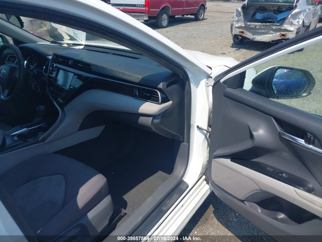 Toyota CAMRY LE 2020 4T1C11AK3LU346374 Image 5