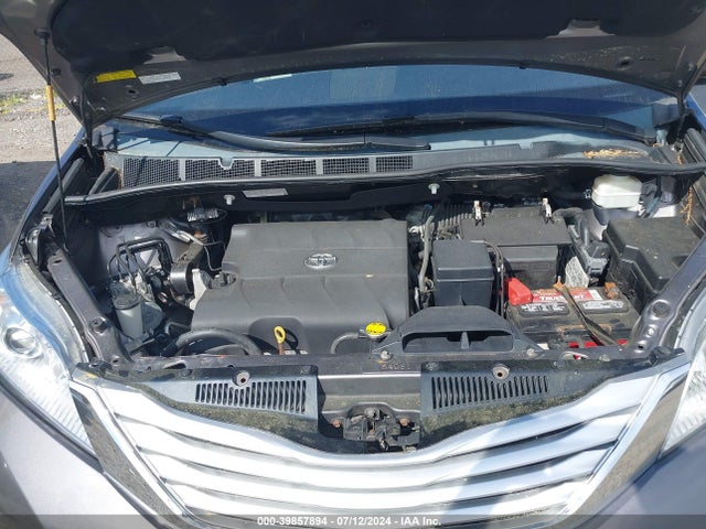 Toyota Sienna Limited 7 Passenger 2014 5TDDK3DC6ES083276 Image 10