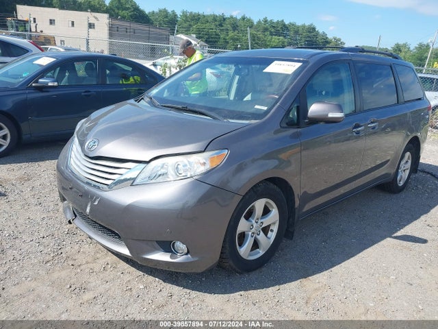 Toyota Sienna Limited 7 Passenger 2014 5TDDK3DC6ES083276 Image 2