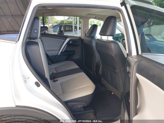 Toyota Rav4 Limited 2017 2T3DFREV2HW603841 Image 8