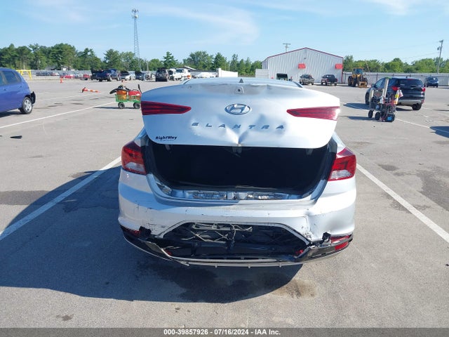 KMHD84LF3KU743793 Hyundai ELANTRA SEL