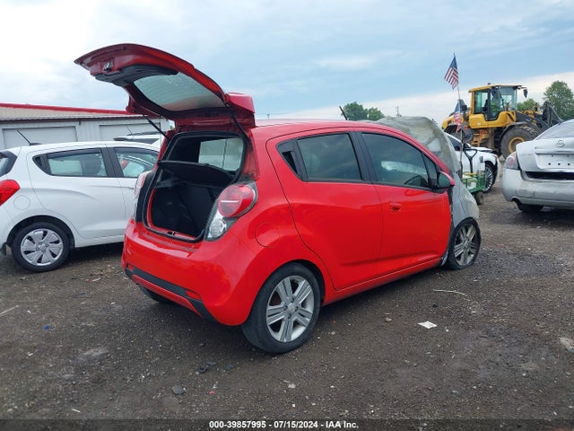 Chevrolet Spark 1lt Cvt 2015 KL8CD6S97FC732173 Image 4