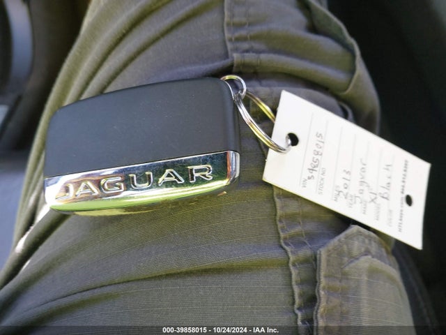 2013 JAGUAR XF SAJWA0E7XD8S73775 Photo 10