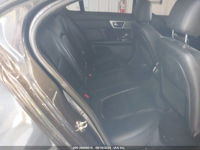 2013 JAGUAR XF SAJWA0E7XD8S73775 Photo 7