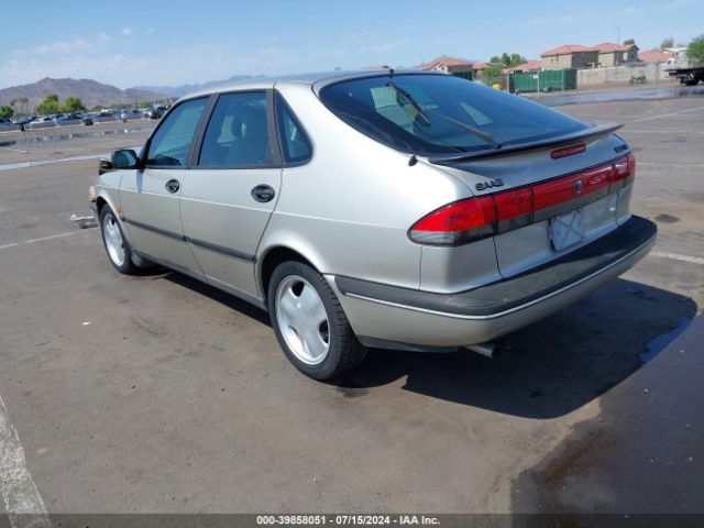 1996 SAAB 900 YS3DF58N9T2023887 Photo 2