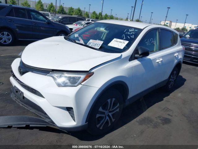 JTMZFREV8JJ196294 Toyota RAV4 LE