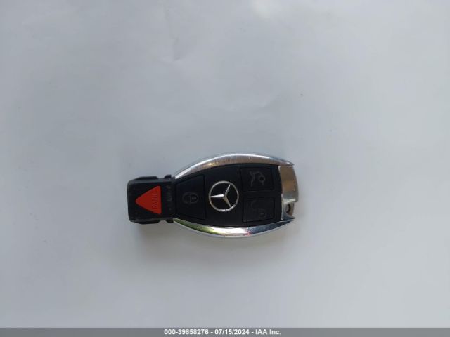 WDCTG4GBXFJ067435 Mercedes-Benz Gla 250 4matic
