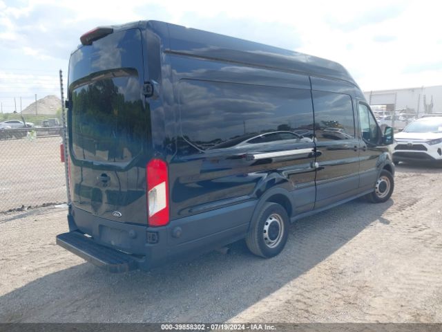 1FTBR3XG7LKA19270 Ford Transit-250 Cargo Van