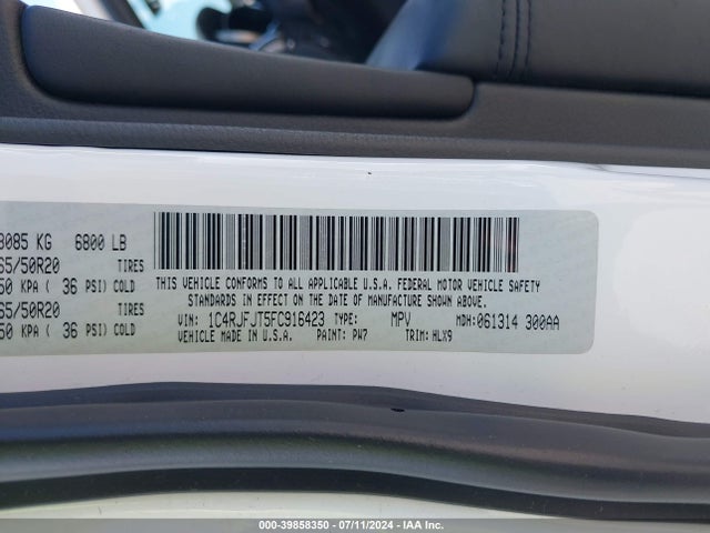 1C4RJFJT5FC916423 Jeep Grand Cherokee Summit