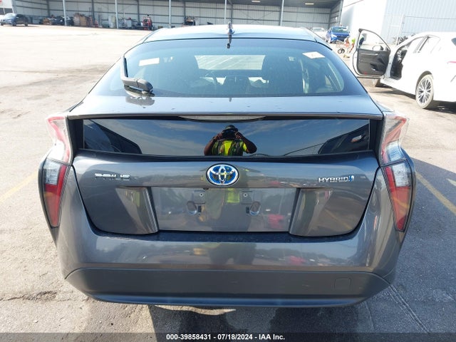 Toyota Prius Two 2016 JTDKBRFU9G3003893 Image 15