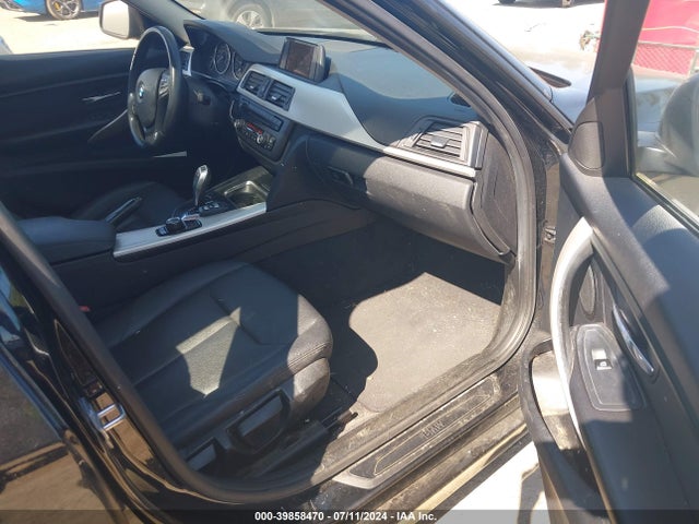 WBA3C3G59ENS71217 BMW 320i Xdrive
