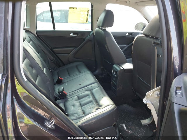 WVGBV7AX1GW585608 Volkswagen TIGUAN SE