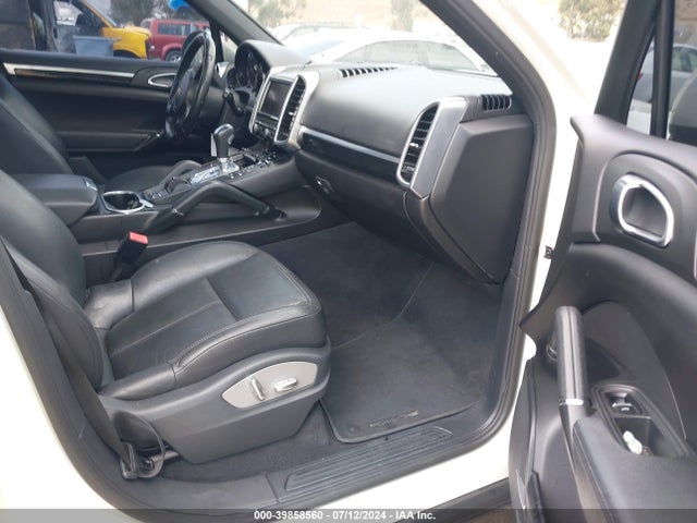2011 PORSCHE CAYENNE WP1AA2A21BLA04877 Photo 4