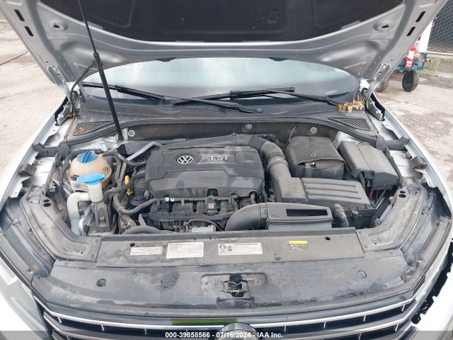 1VWBT7A36GC008644 Volkswagen Passat 1.8t Se