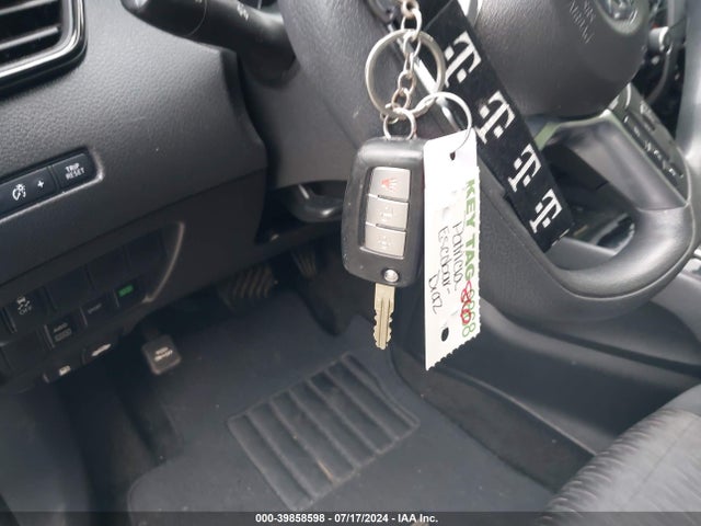 Nissan ROGUE S 2017 JN8AT2MV4HW005907 Image 11