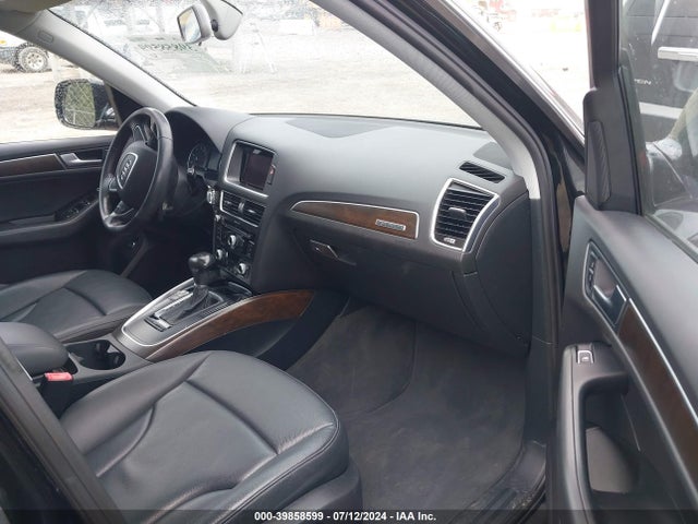 Audi Q5 2.0t Premium 2016 WA1C2AFPXGA134188 Image 5