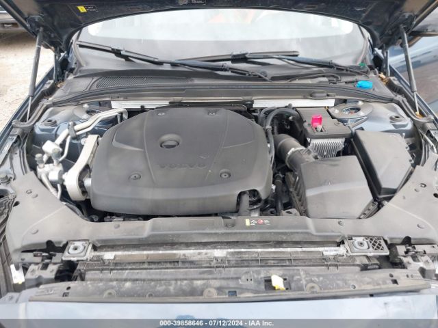 7JR102FZ4MG108528 Volvo S60 T5 Momentum