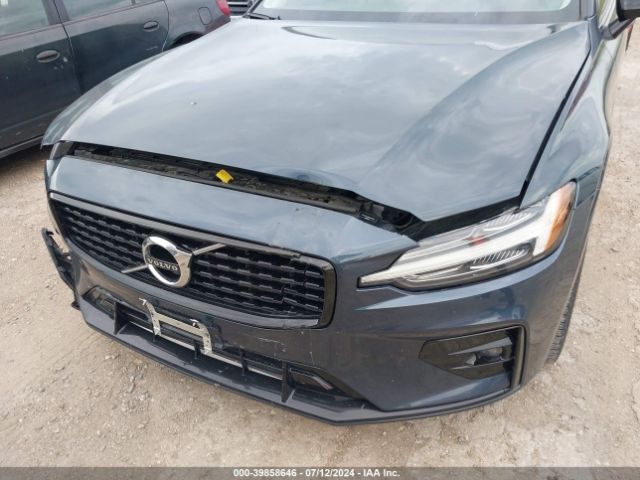 7JR102FZ4MG108528 Volvo S60 T5 Momentum