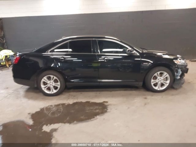 1FAHP2H82JG129652 Ford TAURUS SEL