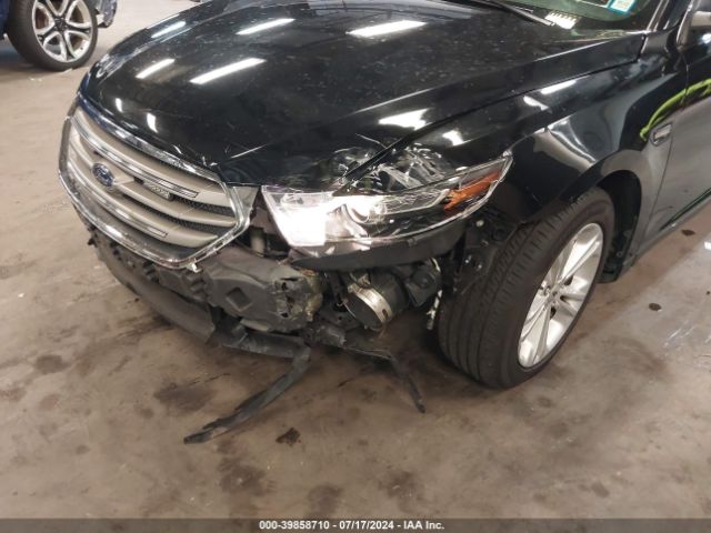 1FAHP2H82JG129652 Ford TAURUS SEL