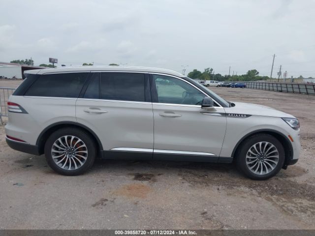 5LM5J7WC1NGL11120 Lincoln Aviator Reserve