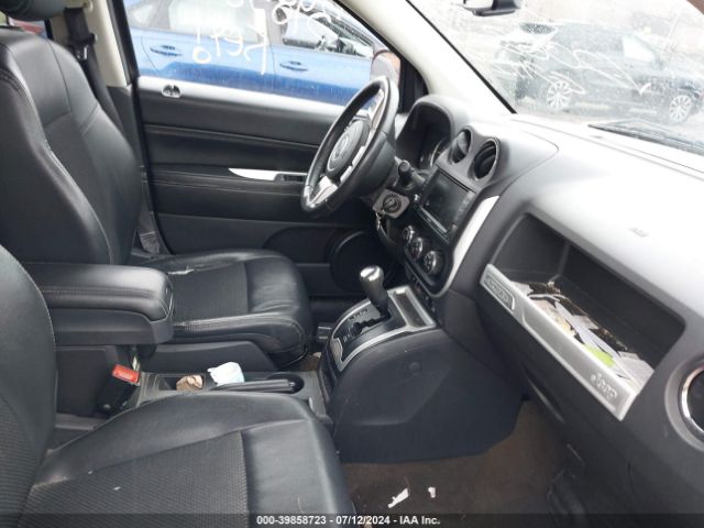 1C4NJCEA6HD206823 Jeep Compass Latitude Fwd