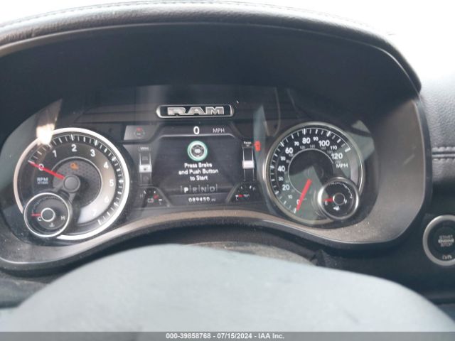 1C6RREDT3KN785724 RAM 1500 Laramie Quad Cab 4x2 6'4 Box
